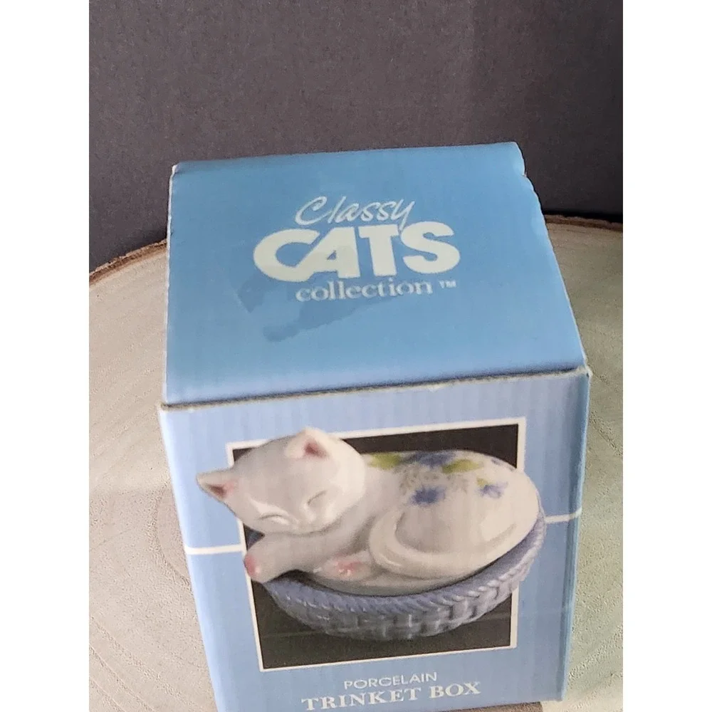Vtg 1989 Jamestown China Classy Cats Collection Trinket Box Floral Porcelain~NEW